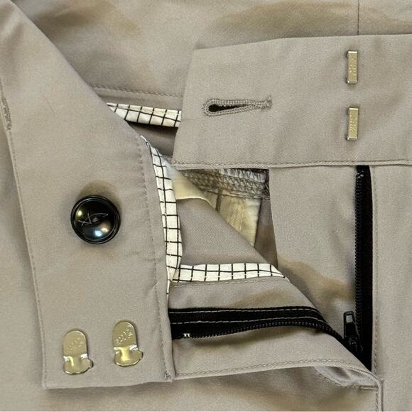 Adidas ClimaLite gray casual golf shorts size 2
 b22 - Picture 4 of 5